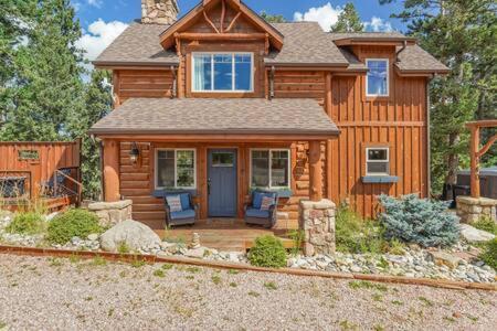 Cabin~Views~Heart Of Town~W&D~Fireplace~Kitchen Woodland Park Zewnętrze zdjęcie