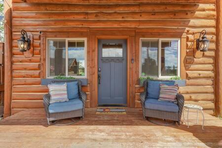Cabin~Views~Heart Of Town~W&D~Fireplace~Kitchen Woodland Park Zewnętrze zdjęcie